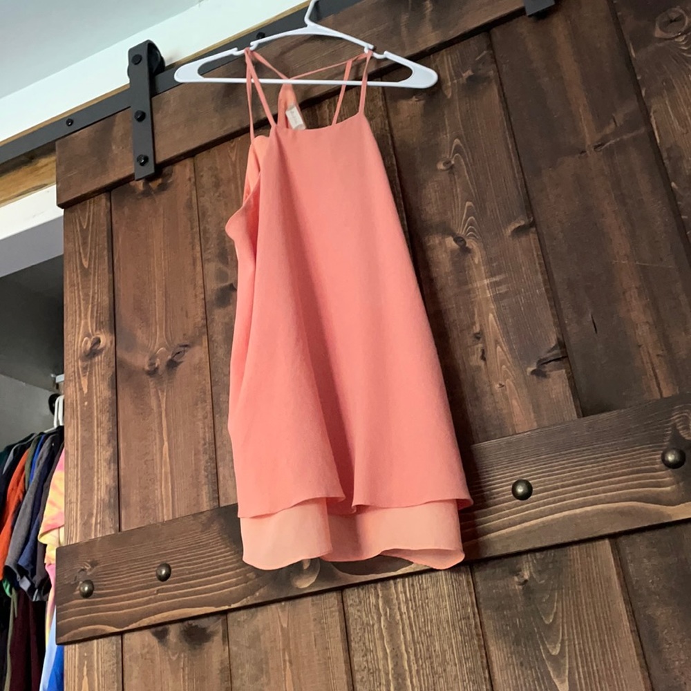 Adorable two toned Altered State Top